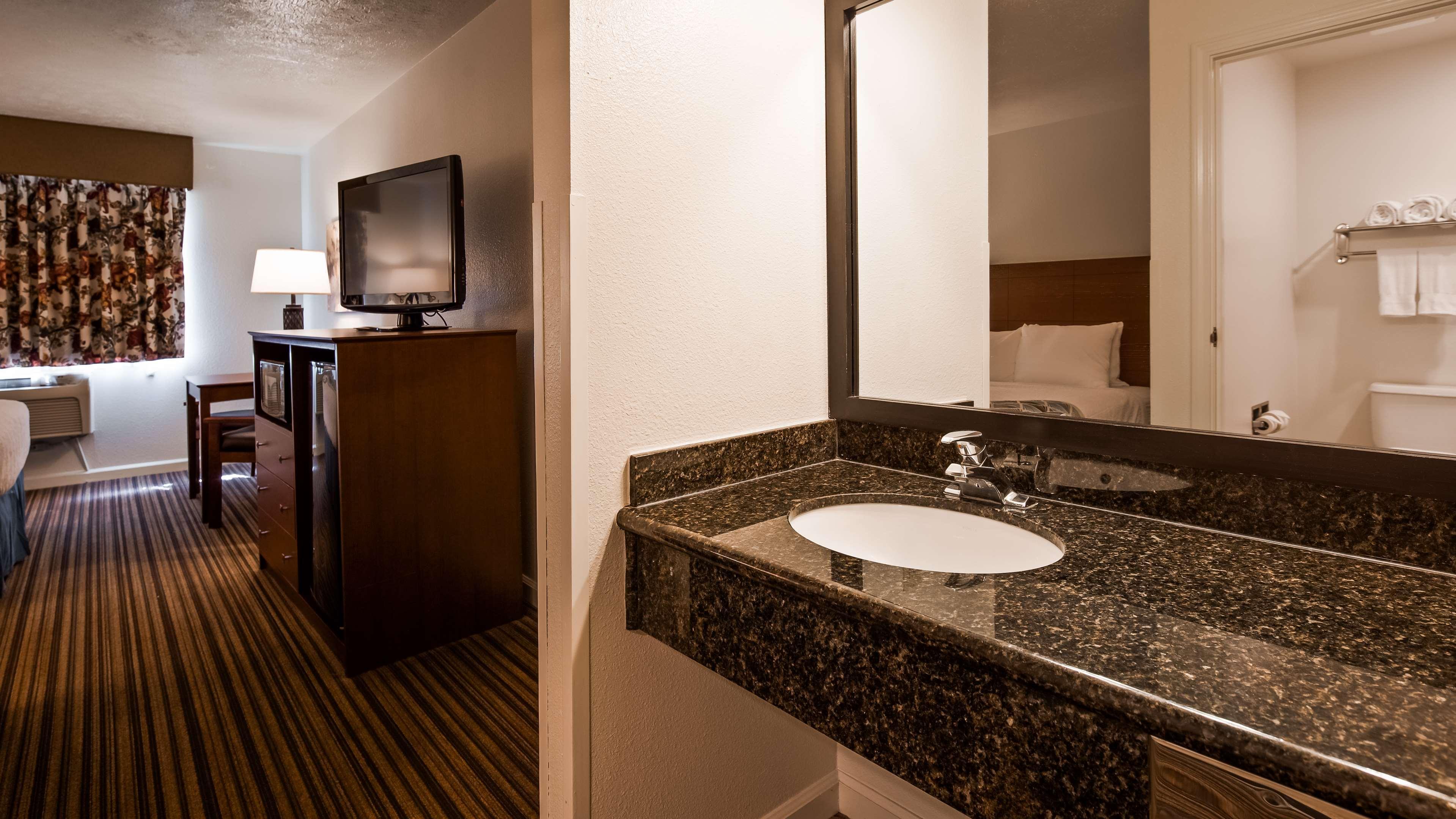 Best Western Clovis Cole Екстериор снимка