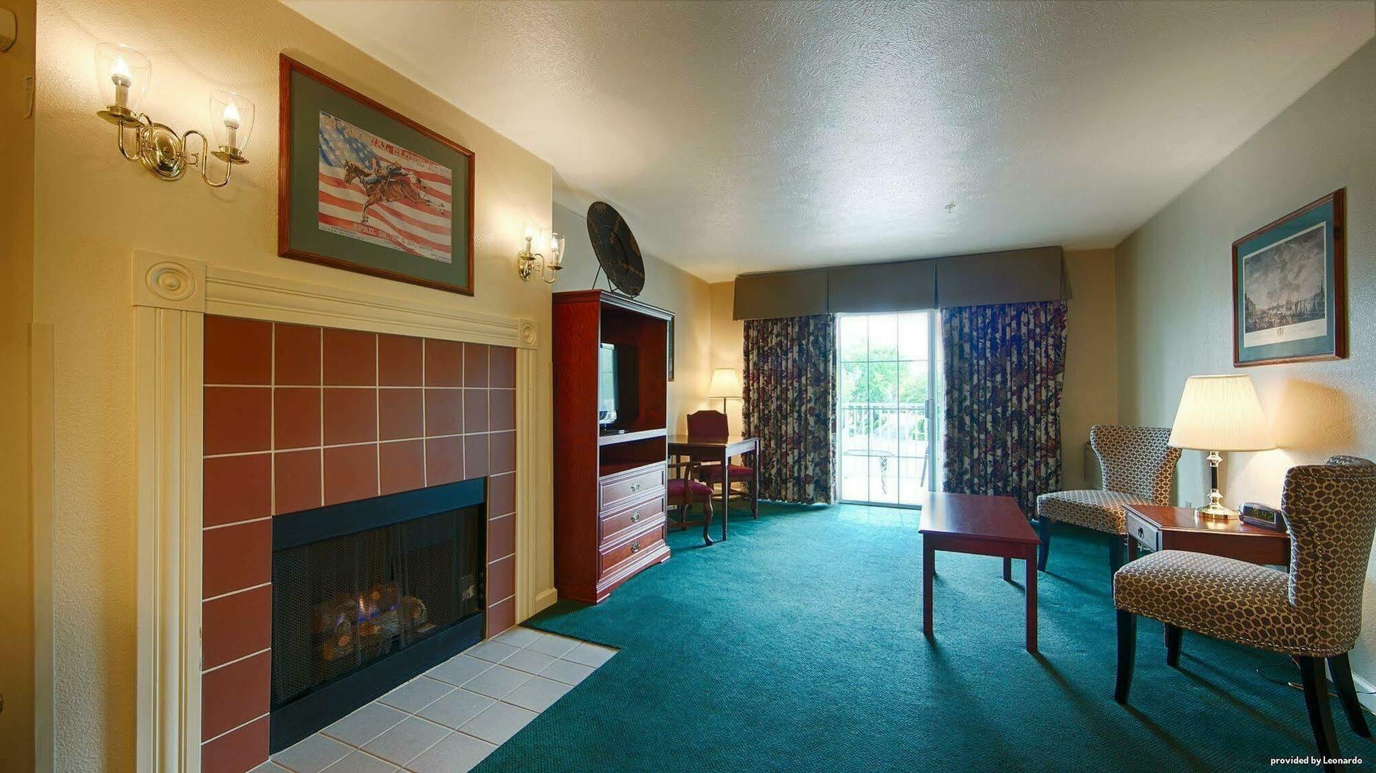 Best Western Clovis Cole Екстериор снимка